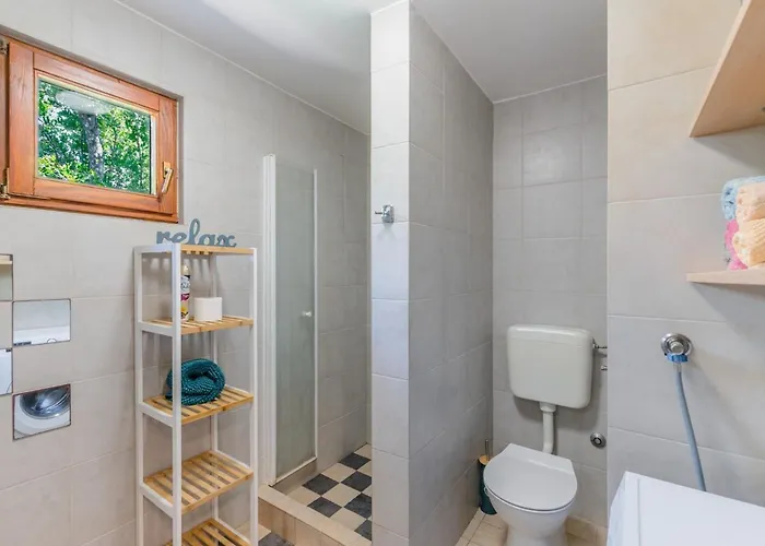 Apartment Tiny House Ina